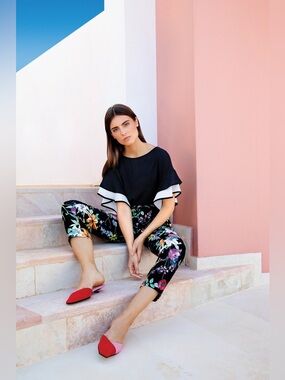 (B5) Joseph Ribkoff 191666 Floral Print Cropped Pants Size 10 NWOT Black Multi